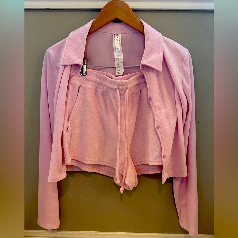 SMALL FABLETICS TERRY CLOTH SET